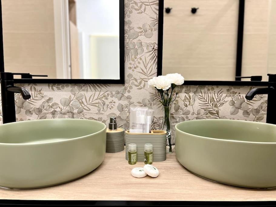 Appartamento Auxiliadora Luxury Siviglia Esterno foto